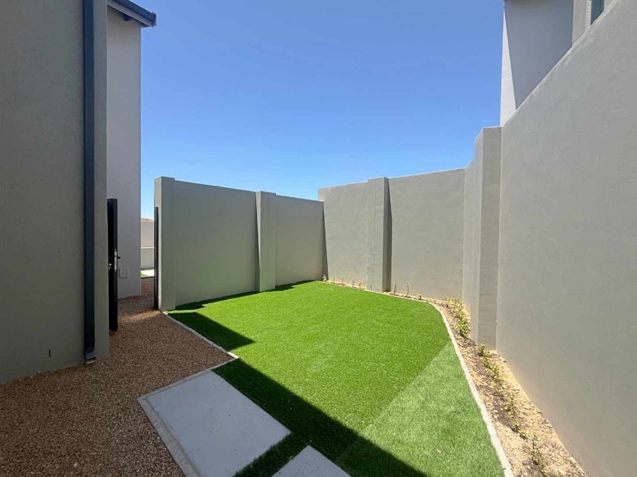 3 Bedroom Property for Sale in Country Club Western Cape